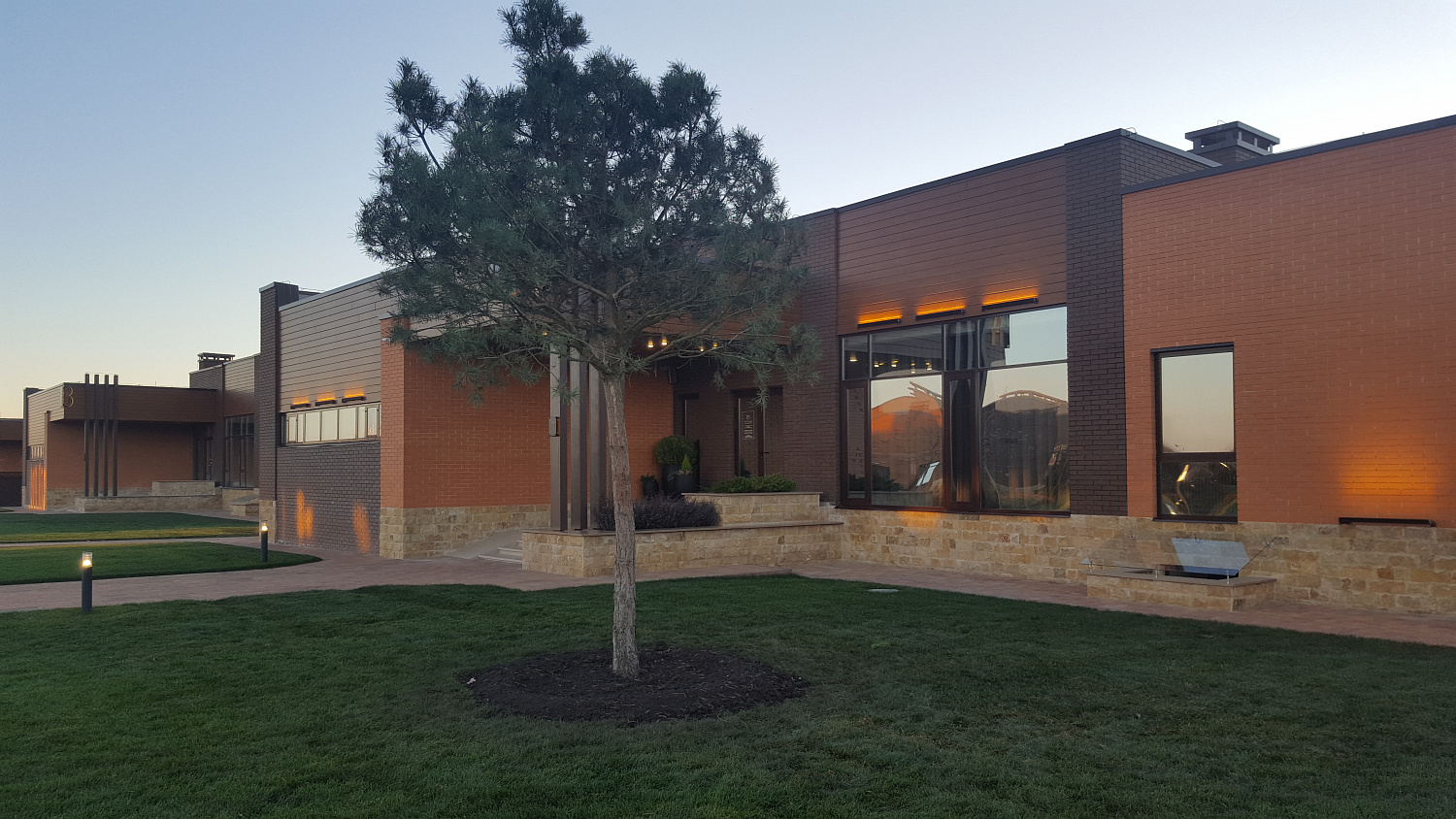 Hotel facade lighting